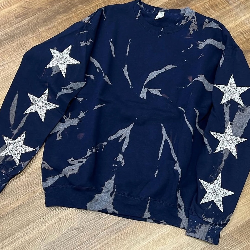 Gildan Navy Star Crewneck Sweater